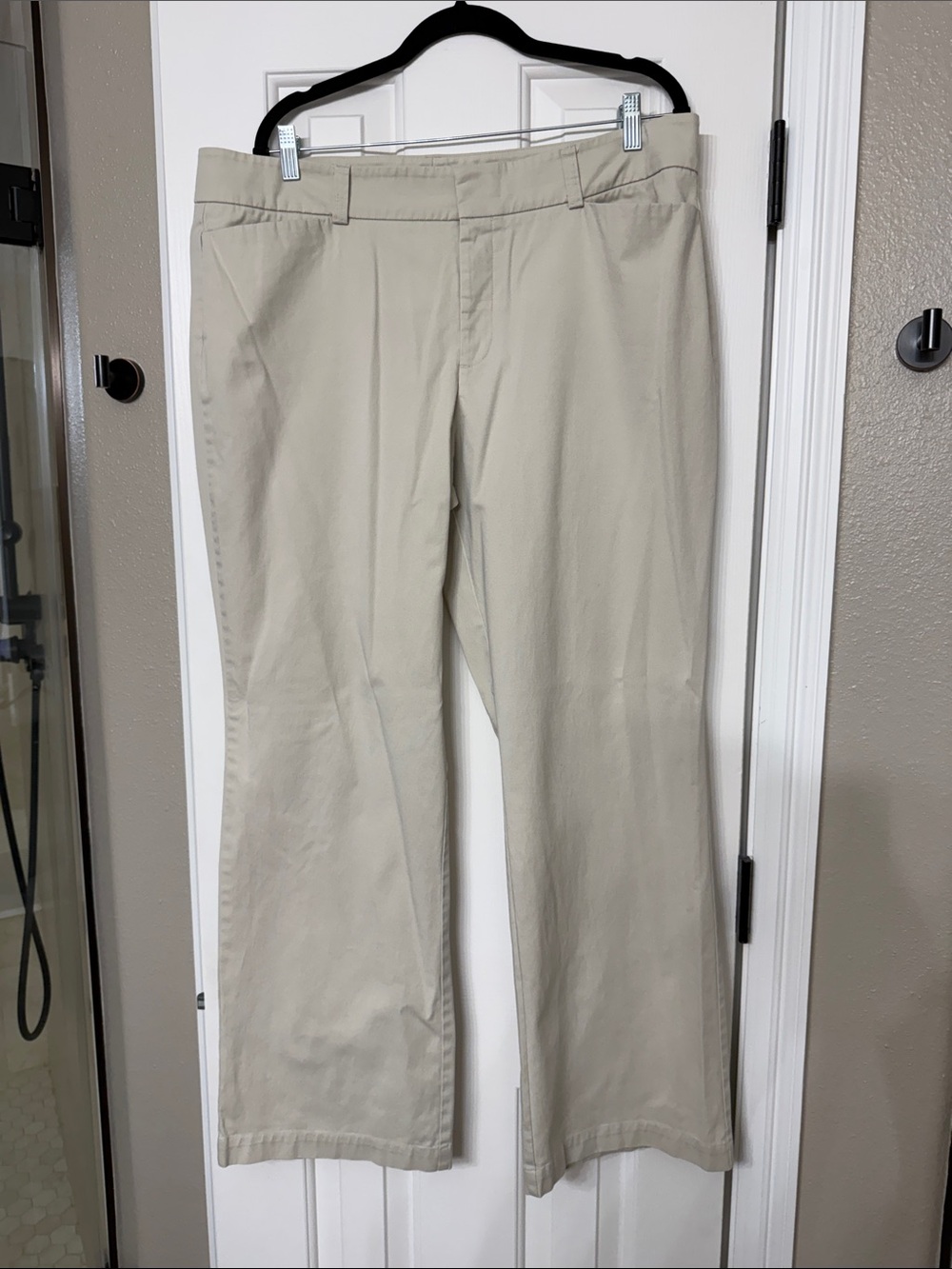Dockers Light Khaki Mid-Rise Curvy Metro Pants
